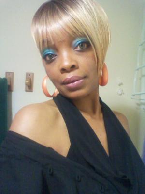 Ebony MILF Posing and Showing