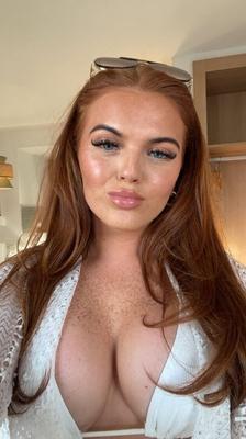 アデル セクシー UK ジンジャー スラット