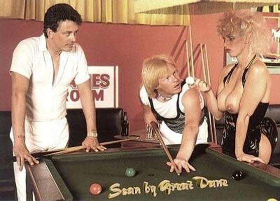 MILF Lynn Armitage, salope porno rétro britannique