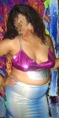 SUMI - THE INDIAN SHAMELESS HOUSEWIFE IN WHORE OUTFIT