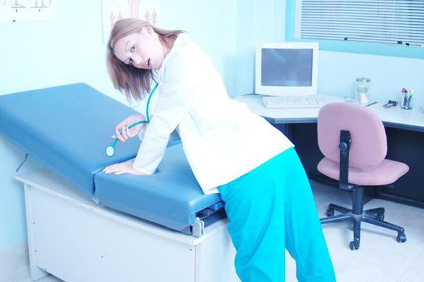American Porn Megan fodida na mesa do médico