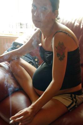Pregnant smoke
