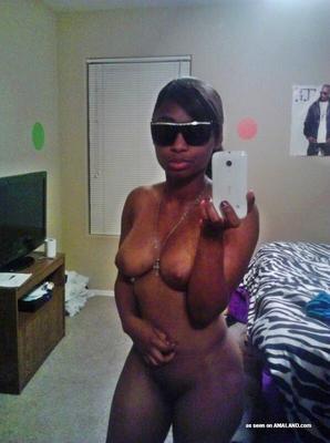 Cute black temptress