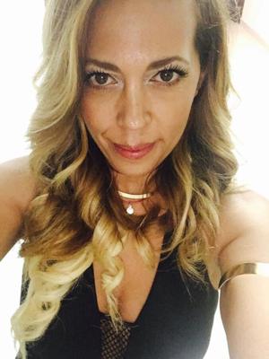 Mónica Esposa