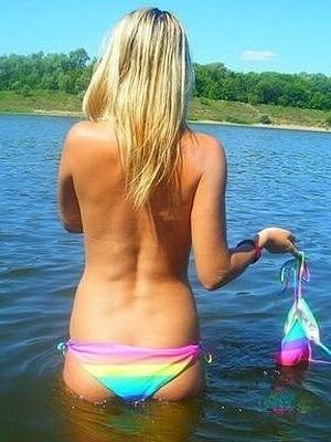 Blonde russe en vacances
