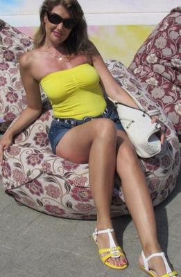 Katerina, MILF russe suppliant une black dans son ventre xxx