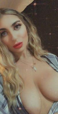 Jade of Spades  Cuckold Couple