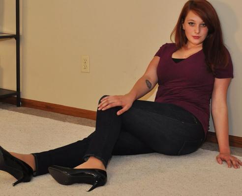 Dumb slut APRIL for USE and ABUSE! NO LIMITS, NO MERCY!