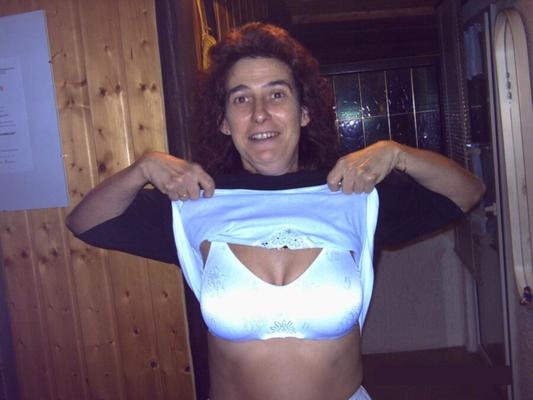 MILF und Cougar Birgit aus Deutschland für Repost