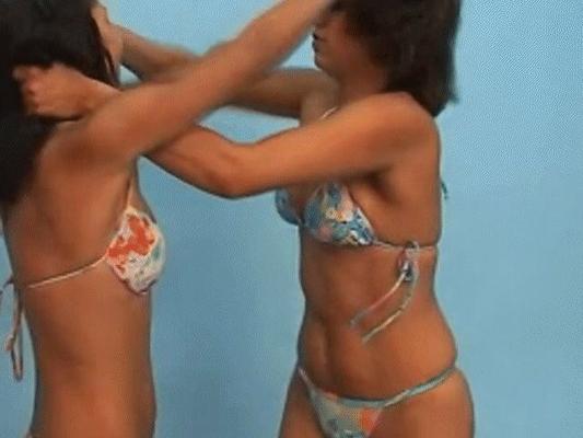 Catfight - Certains abus de sein