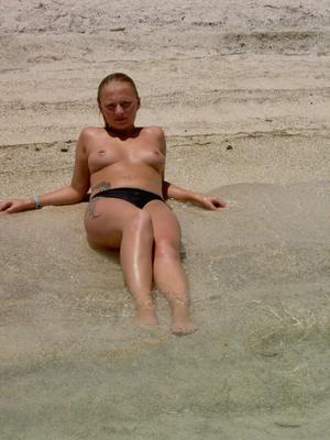 Horny Girls on Vacation - Heidi
