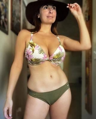 Heather Sexy US MILF Slut