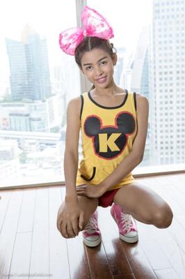 Sweet Thai Ladyoy Lookpad