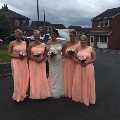 Chloé la chatte et les amis de Chav Bride !!! (Méchants)