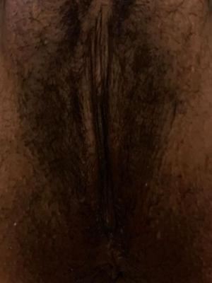 Enfoncer sa chatte humide