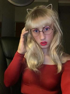 Hi Heels Boy (Amateur Tgirl)