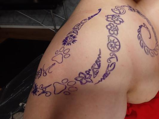 Fette Sau Meli Erste Schlampe Tattoo
