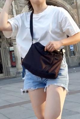 Streetgirls in shorts