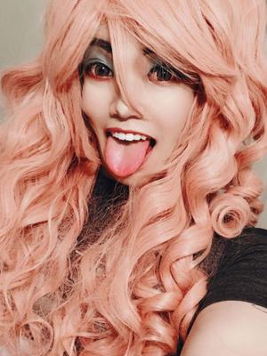 Scarlet Noir (Tgirl amateur)