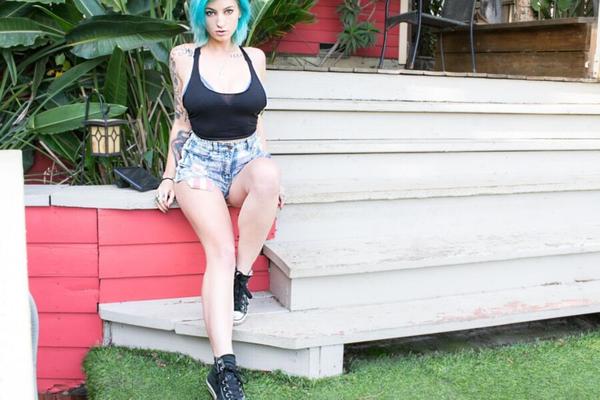 Suicide Girls - Pulp - Home Sweet Home