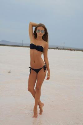 Your Daughter With Me On Vacation,Please Comment