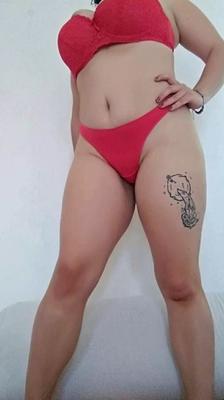 Tempting latina