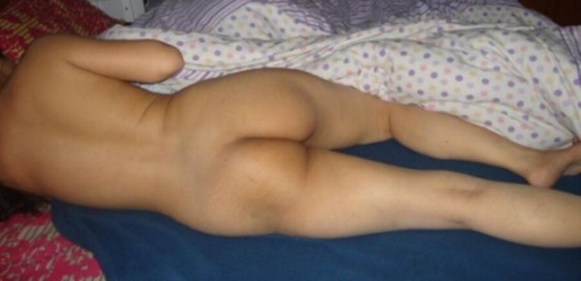 SALMA KHANAM UNE FILLE NUE DE L'INDE