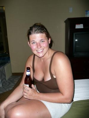 Blonde Housewife on Vacation