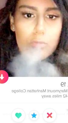Tinder Thotties Fumer