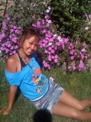 Dina Gasy garota barata. 