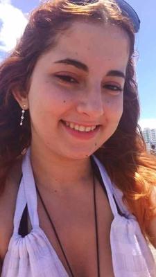 Karla, ton visage sur lequel jouir