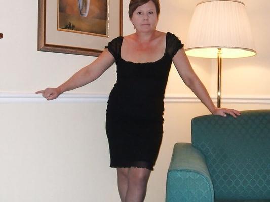 Amateur UK wife