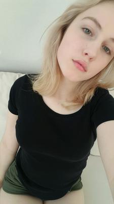 Teen Selfie OMG blond awesome