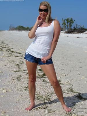 Jamie - Short En Jean De Plage Débardeur Blanc