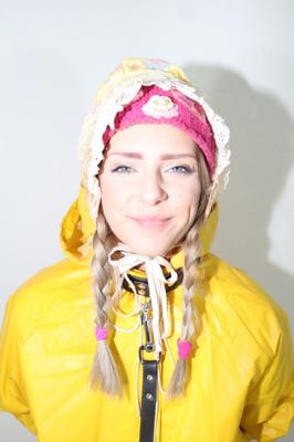 ホワイトトラッシュ 猿轡をかぶったドイツ人ディンミ売春婦ファット・シュガ