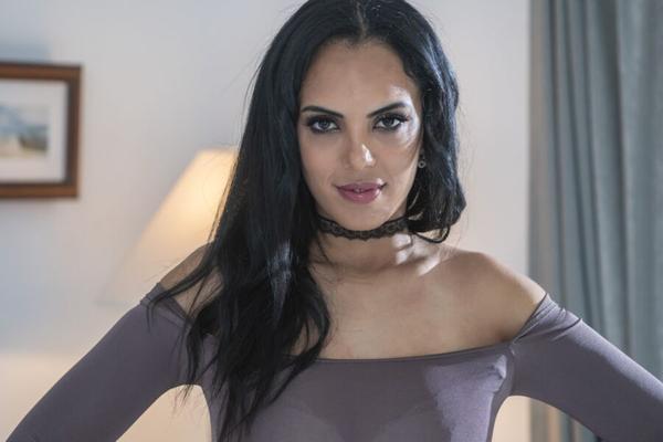 Katrina Moreno - Mindblowing MILF solo