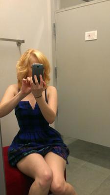 Selfshot shopping cabin