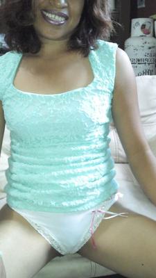 Latina mature méchante avec une énorme chatte