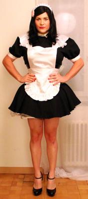 Travesti Emily Pinup Girl - Sirvienta francesa