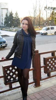 Cute brunette (NN)