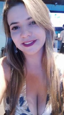 WeniaCarla@