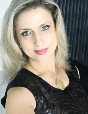 La MILF israélienne sexy Inna Ibragimov