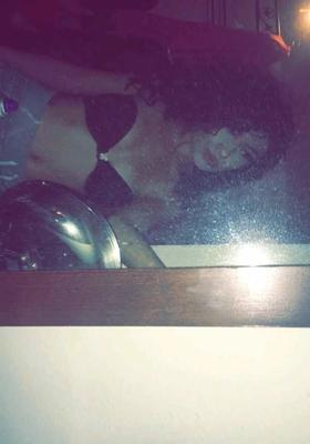 Mon amie excitée