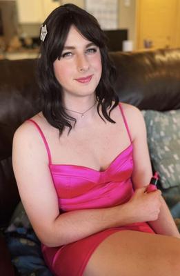 DominTopRamen (Jennifer) (Tgirl amateur)