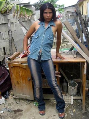 Latina cabeluda