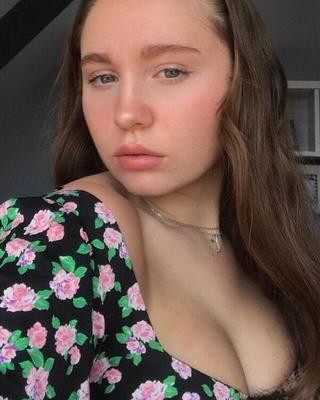 French Mademoiselle 20