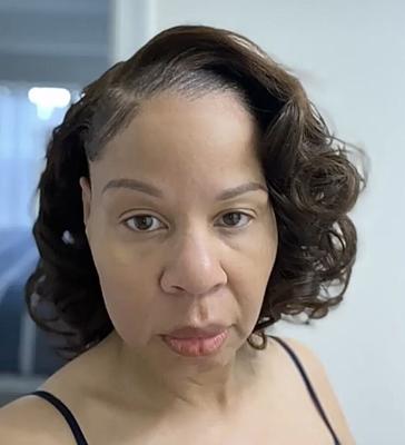 Peux-tu jouir sur le visage de grand-mère ?