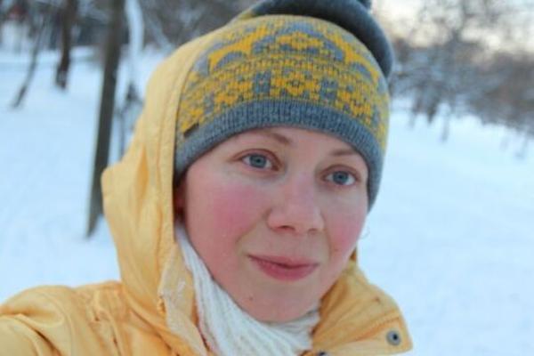 Hervorragende Rothaarige Olga aus Moskau