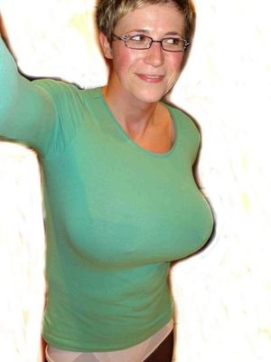 Mandy Contacter WhatsApp