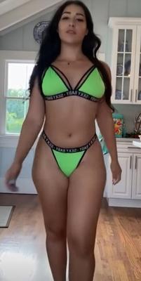 Varios a tope y bikini